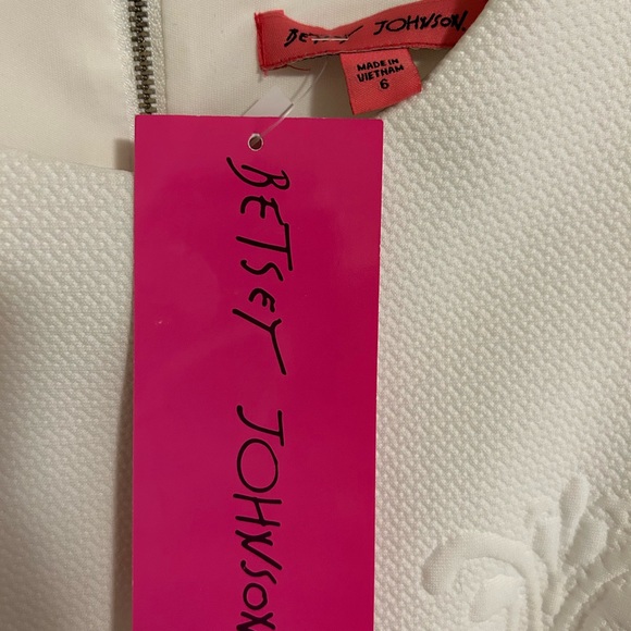 Betsey Johnson white wiggle dress - Picture 7 of 12